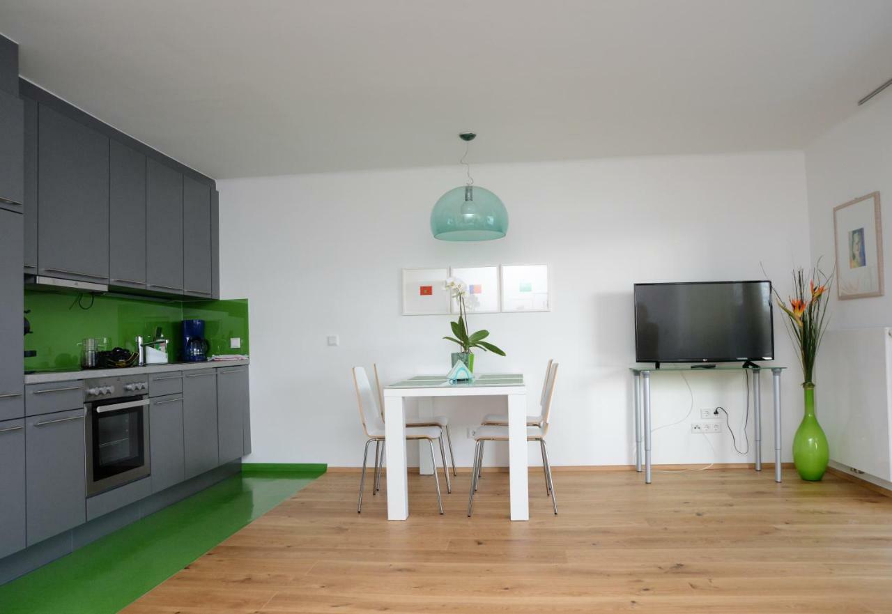 Seeappartement Marina Пёрчах-ам-Вёртерзе Экстерьер фото